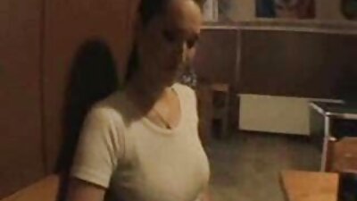 Lust poartă bikini ei slăbit și își lasă sânii fierbinți să iasă